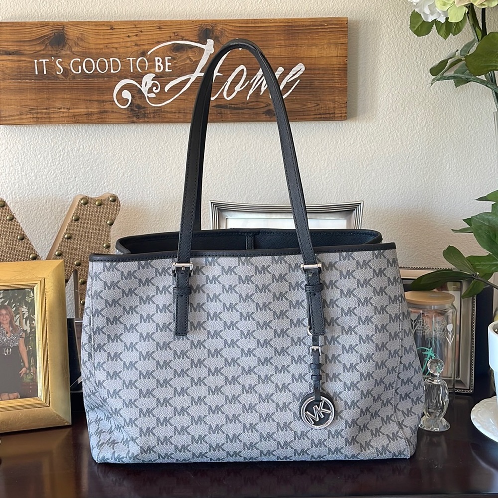 Michael Kors 👜